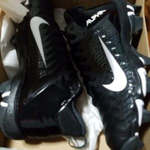 Football cleats